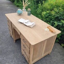 Raw Wood Desk -Room Fold Zone 02650be7 6557 4461 b3d9 312c326311a3