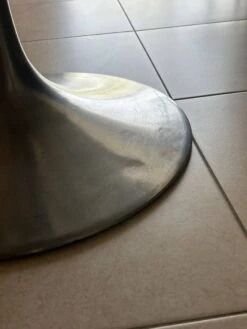 Knoll Round Table -Room Fold Zone 02810f82 2331 42a5 b17b db8ea7d2c0ad