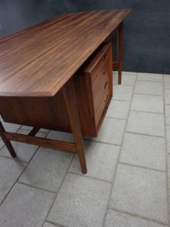 Danish Design Rosewood Desk By Arne Vodder For Sibast, 1960s -Room Fold Zone 03632757 60f1 4e4f 9070 def2e79d6118