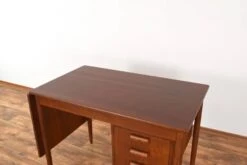 Mid-Century Danish Teak Extendable Desk, 1960s. -Room Fold Zone 05b38e40 f837 440e 9ce0 c6b857d261e5