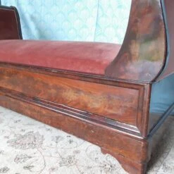 Empire Chaise Daybed -Room Fold Zone 06e7d6a9 a71c 49f1 9ea8 a9ce4a075306