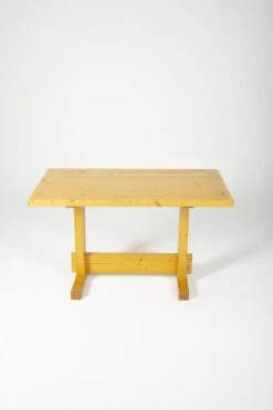 Les Arcs Pine Table -Room Fold Zone 080b18c7 177c 41af 8da2 5979dfcf56db