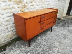 Scandinavian Teak Dressing Table 39 Scandinavian Teak Dressing Table -Room Fold Zone 0a44f25d 10f3 4e96 a0f4 813aa4d2b957