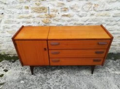 Scandinavian Teak Dressing Table 33 Scandinavian Teak Dressing Table -Room Fold Zone 0b0935fc bc21 4bee 8e6f 9ef2b673a7b4