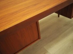Teak Desk, Danish Design, 1960s, Production: Denmark -Room Fold Zone 0bb308c0 da6e 402d ba8e 418088d4fc6a