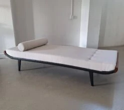Reupholstered Mid Century Daybed Cleopatra - Teakwood, Woolfabric -Room Fold Zone 0bd896e4 b1ec 445a 870a c10249b5b257
