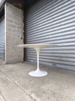 Knoll Table By Eero Saarinen 18 Knoll Table By Eero Saarinen -Room Fold Zone 0ceae76b 8162 42ee bf55 96fae3770610