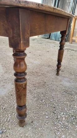 Oval Burgundy Farm Table In Solid Oak 19th -Room Fold Zone 0e3ee771 65dc 47f4 a969 ef3ec4d1b574