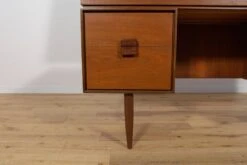 Mid-Century Dressing Table By I. Kofod-Larsen For G-Plan, 1960s -Room Fold Zone 0f92ab71 e662 41ae a360 98d425f0141d