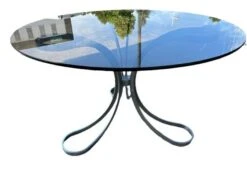 “space Age” Dining Room Table In Polished Steel And Smoked Glass Slab - Circa 1970 -Room Fold Zone 115b9feb 887c 4c3b a8d6 49816271f4d1
