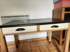 Old Table / Desk Revamped -Room Fold Zone 12a2636d 61c0 4926 b583 8ad01465982f