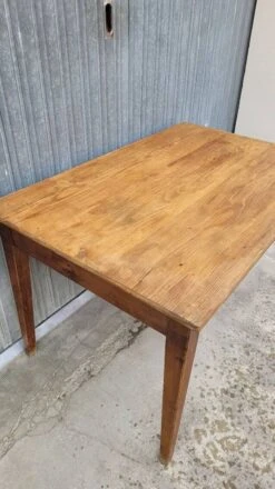 Old Rustic Farm Table, One Drawer -1m25 -Room Fold Zone 1544f5da 3df9 45df 82b3 7491b063087b