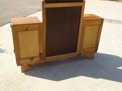 Light Wooden Dressing Table With Large Original Mirror, 1930s 41 Light Wooden Dressing Table With Large Original Mirror, 1930s -Room Fold Zone 1c83f2e2 9a2f 4a47 b6a2 a4ec36f1c9f6