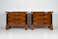 Biedermeier Chests Of Drawers In Walnut Veneer, Germany, 19th Century, Set Of 2 -Room Fold Zone 1d5b44ea 7555 4fdc b298 b802a263a2c5