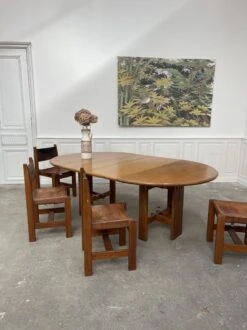 Vintage Round Table Maison Regain 23 Vintage Round Table Maison Regain -Room Fold Zone 1d90fd0c 320a 4946 ae41 2cd61e0d2e46