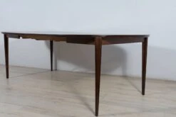Mid-Century Round Rosewood Dining Table By Henry Rosengren Hansen For Brande Mobel Industry, 1960s -Room Fold Zone 1e0c37d3 a417 4ce7 8991 050a29e8a666