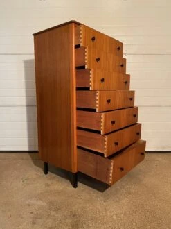 Vintage Chest Of Drawers/weekly Organizer -Room Fold Zone 1fc0e4c6 061d 4b3a 962b 6ae08a65508a