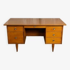Vintage Executive Desk 17 Vintage Executive Desk -Room Fold Zone 21b18d7c 10e0 4d26 a923 169506a381fe