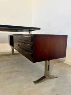 Vintage President Corner Desk In Rosewood Design By Gianni Moscatelli Vintage -Room Fold Zone 21d79242 c177 46ad 9d80 aea5f2367f06