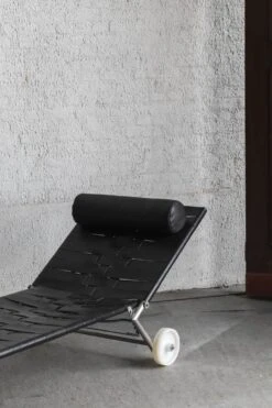 Daybed By FabiaanVan Severen, Belgium, 1996 -Room Fold Zone 221e62aa aff2 4aa5 b270 8280830041a1