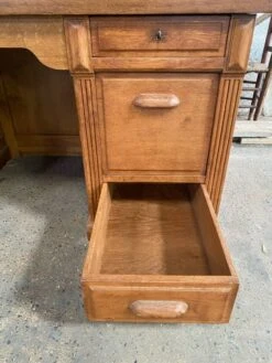 Art Deco Administration Office -Room Fold Zone 2693d4a0 562c 40ec 8c9a 87fdb652258e