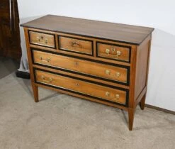 Property Chest Of Drawers In Solid Walnut, Louis XVI Period – Late 18th Century -Room Fold Zone 26ae3849 ca0f 4ac9 8834 f507591c2e2f