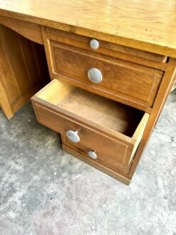 Wooden Desk With 4 Drawers And 2 Shelves -Room Fold Zone 2803eecb 2a1d 44ca 9c12 190bd6c27274