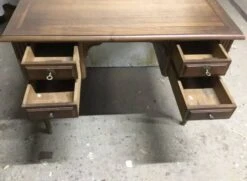 Art Deco Style Wooden Tiered Desk -Room Fold Zone 28d4a63b 4a85 4e61 a73e 214933084539