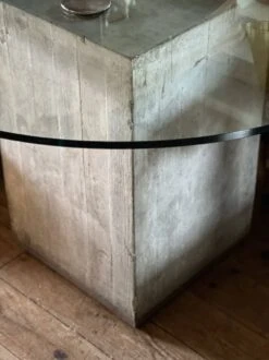 Round Table By Sergio & Giorgio Saporiti -Room Fold Zone 2c9977c4 adf3 4d93 a3c1 62e5f90ba57a