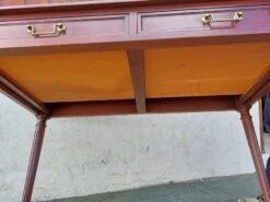 Leather Top Desk -Room Fold Zone 2cf64dab a0a1 42fe 9628 fb72b4c194eb