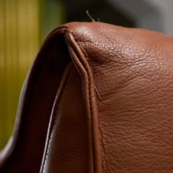 Le Bambole Lounge Chair & Footrest By Mario Bellini For B&B Italia, 1972 -Room Fold Zone 2d9843ce 2671 4e76 a994 e14f0cddbfd4