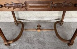 Renaissance Style Walnut Desk -Room Fold Zone 2e082999 1539 4c23 a251 6514b90931a5