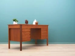 Teak Desk, Danish Design, 1970s, Production: Denmark -Room Fold Zone 2f5c7da0 b235 4031 aff2 abbae0461eae