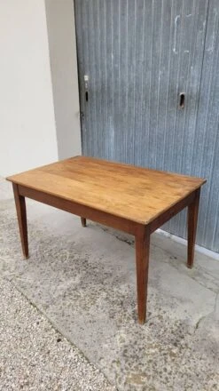 Old Rustic Farm Table, One Drawer -1m25 -Room Fold Zone 2fb5ffd8 b4df 4663 96fb 8a4482f0775d