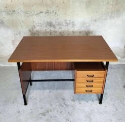 Modernist Desk "Alasia" -Room Fold Zone 3046efc1 68d5 4f6f 863b 12ec7ae4acfe