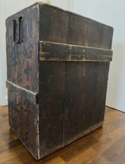 Japanese Chiffonier -Room Fold Zone 3244e3b3 ad5d 4aea a406 f8b6295e8061