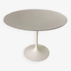 Knoll Round Tulip Foot Table -Room Fold Zone 33c393dc 6f02 4eb4 81fb e51531933fc5