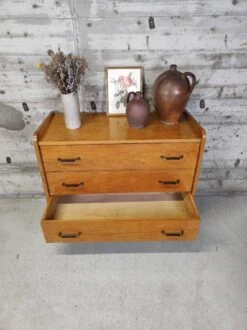 Vintage Chest Of Drawers With Compass Feet -Room Fold Zone 3543a674 ddc7 4a02 9e54 7ea451e56611