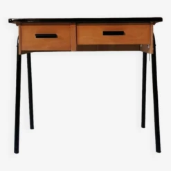 Tubular Desk -Room Fold Zone 36128e6e 6d6a 4f70 819b 8da586b5c277