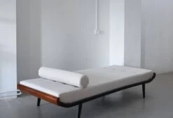 Reupholstered Mid Century Daybed Cleopatra - Teakwood, Woolfabric -Room Fold Zone 385cf585 53c0 48f9 89f6 505fc8faba17