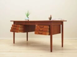 Teak Desk, Danish Design, 1960s, Production: Denmark -Room Fold Zone 39eb94a7 b919 4dcc b13c 779835bfb9aa