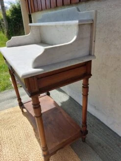 Dressing Table, White Marble Dressing Table -Room Fold Zone 3abfd919 17eb 4f3d b6b2 de61f8a6458a