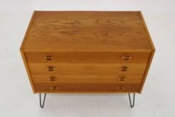 1960s Upcycled Oak Chest Of Drawers, Denmark -Room Fold Zone 3b0cc8c3 09dc 4ec0 a401 fec2fc5624db