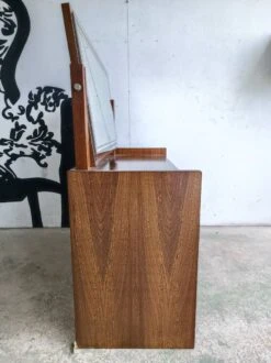 Scandinavian Removable Mirror Dressing Table 4 Drawers -Room Fold Zone 3d62a39f 12e7 47e9 88d0 2665f3001885