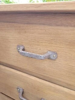 Raw Wood Desk -Room Fold Zone 3e64ecac ef0d 4d35 b5a8 83cc27a9c7c0