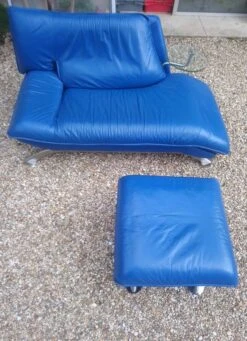 Nicoletti Home Leather Chaise Longue And Footrest Made In Italy Royal Blue -Room Fold Zone 3f5e20b5 b77b 4bc7 a164 f6a931a731e5