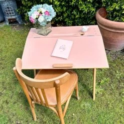 Children's Desk With Compass Feet -Room Fold Zone 40917f05 f651 4cb6 9eb0 034ac02a0593