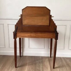 Vintage Art Deco Style Dressing Table -Room Fold Zone 43f21efa e3a0 45b4 94e9 adb8af4ade29
