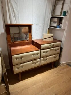 ROGER LANDAULT VINTAGE DRESSING TABLE -Room Fold Zone 493d6631 ba14 4a92 83b9 a918d5b1836e