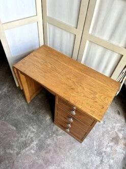 Wooden Desk With 4 Drawers And 2 Shelves -Room Fold Zone 50aa3572 1bb4 4414 807c bc6d58d76857